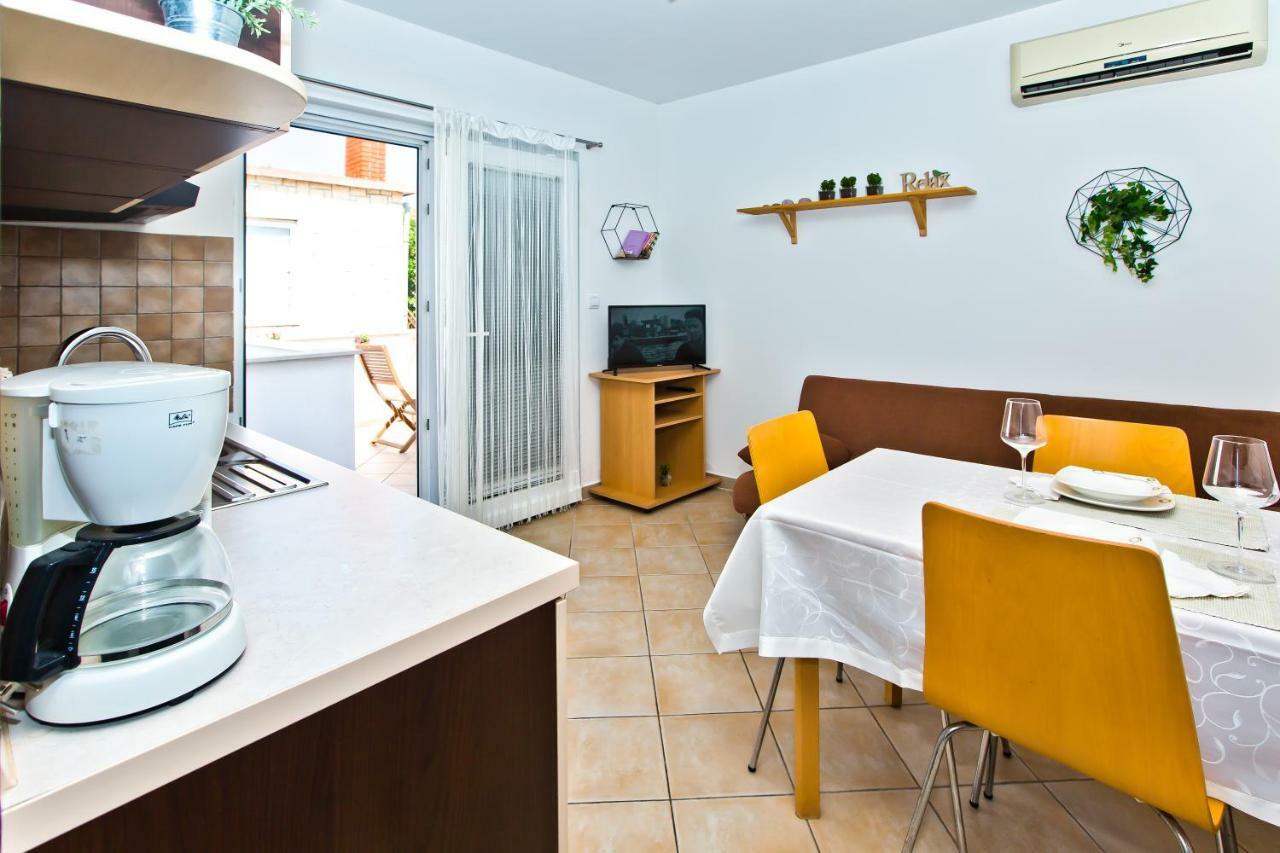 חוואר Hvar Apartments 8 Min To The Beach מראה חיצוני תמונה