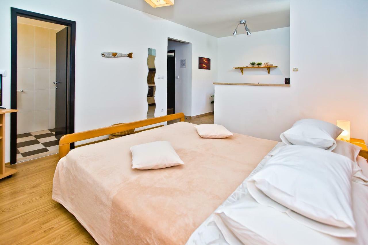 חוואר Hvar Apartments 8 Min To The Beach מראה חיצוני תמונה