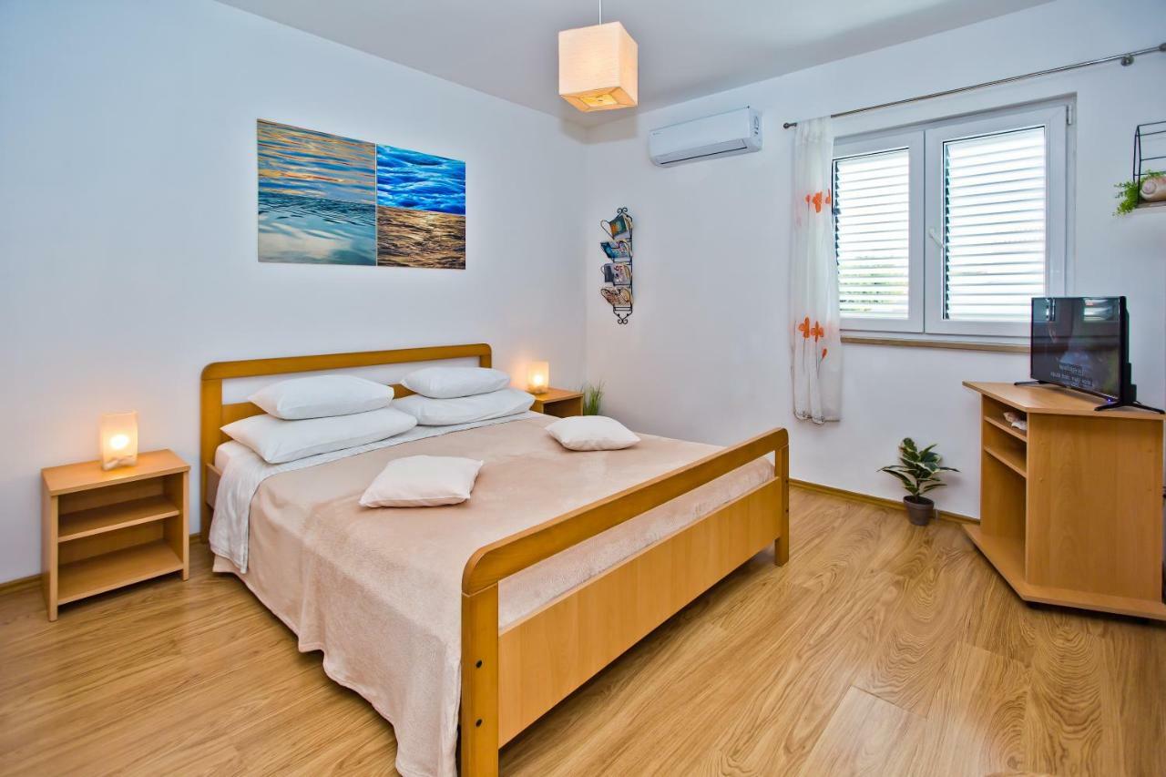 חוואר Hvar Apartments 8 Min To The Beach מראה חיצוני תמונה