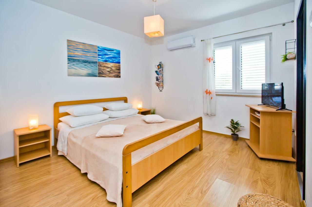 חוואר Hvar Apartments 8 Min To The Beach מראה חיצוני תמונה